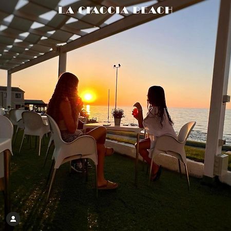 Apartment Tramonto sea-front Valledoria  Esterno foto