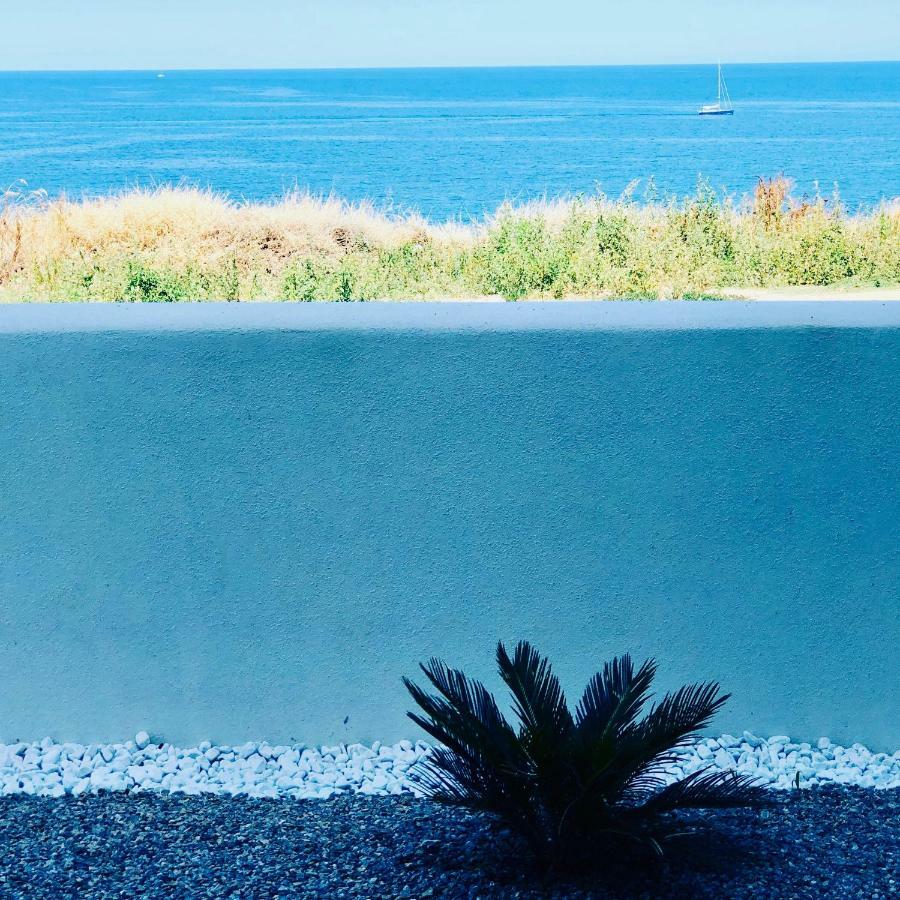 Apartment Tramonto sea-front Valledoria  Esterno foto